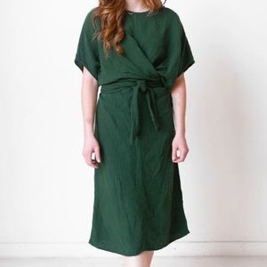 Suunday Dolman Dress in Kombu Green